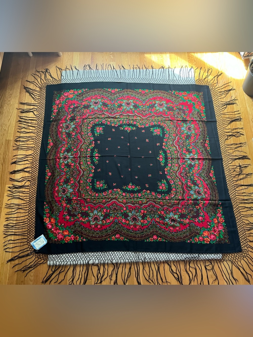 Pavlovo Posad Vintage USSR Wool Shawl Scarf 148x148 cm Black Red Paisley NWT